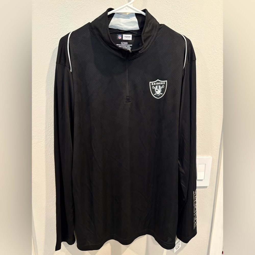 Las Vegas Raiders 1/4 Zip Long Sleeve Shirt Men’s Size Large & XL